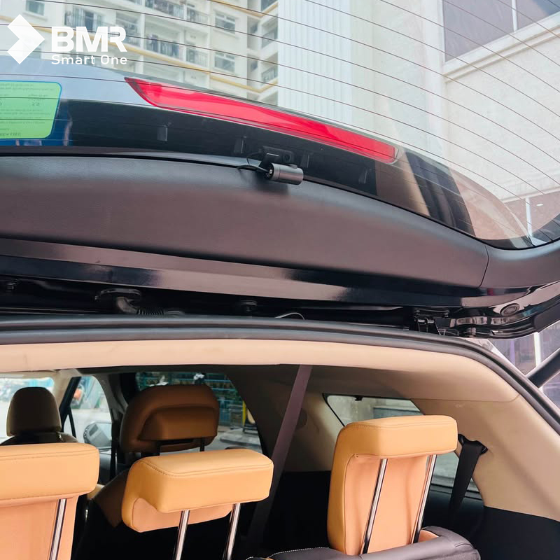 Camera video 70mai phía sau xe Kia Carnival 