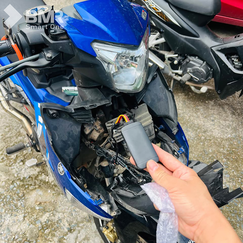 Thiết bị định vị xe máy S09A 4G hợp quy GSM do BMR Smart One lắp đặt