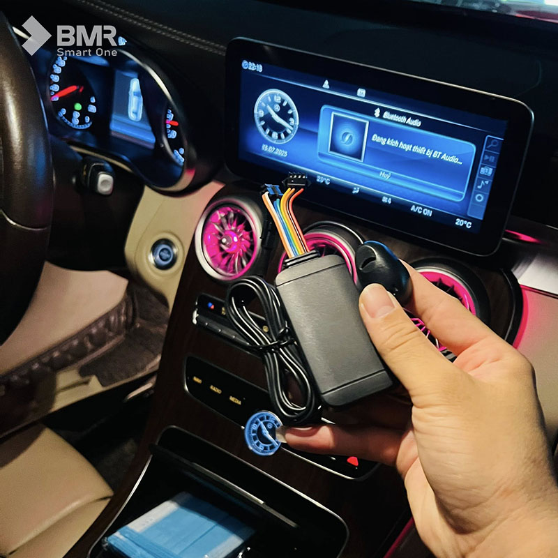 Cận cảnh thiết bị định vị ô tô S009A Pro 4G 