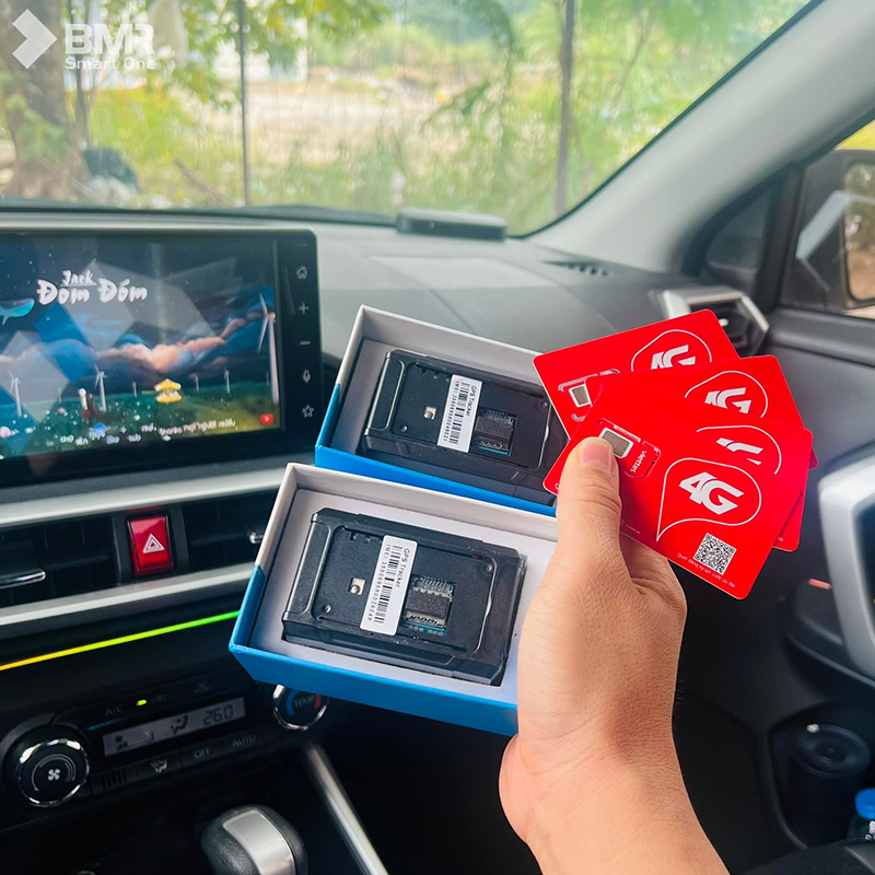 Khách hàng mua thiết bị theo dõi xe ô tô A9 mini 4G được BMR tặng kèm SIM 4G