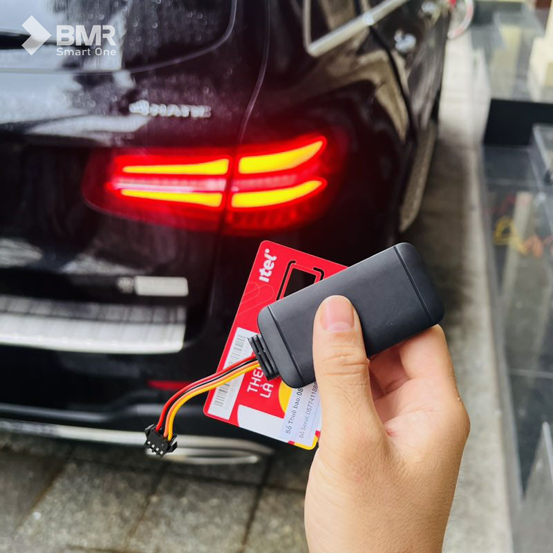 Thiết bị định vị ô tô S09A 4G tặng kèm SIM tại BMR Smart One